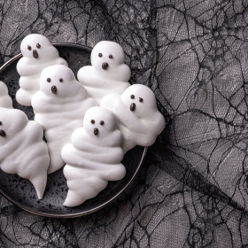 meringues in shape of ghosts
